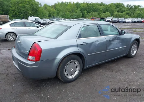 2006 Chrysler 300 Touring из США, поврежденный, VIN 2C3KA53G56H409597